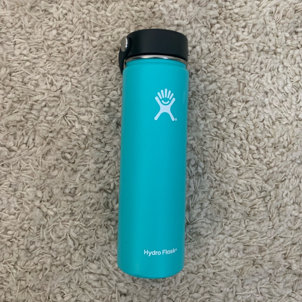 Light Blue 24oz Hydroflask